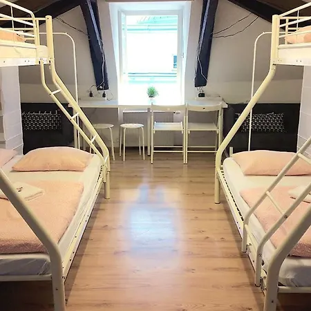 Sishaus - View At Mozarts Vandrarhem *