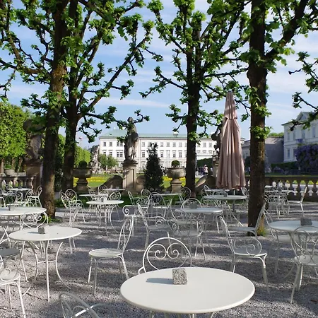 Albergue Sishaus - View At Mozarts