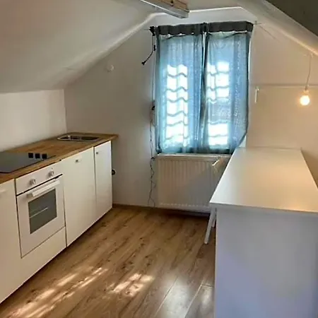 Sishaus - Private