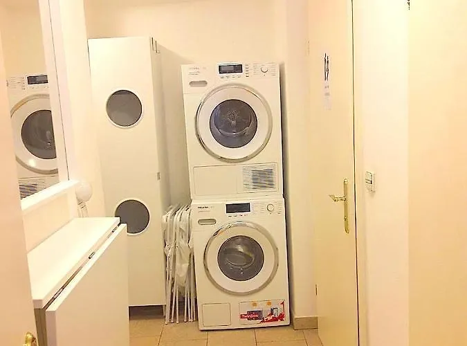 Sishaus - View At Mozarts