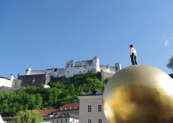 Hostel Sishaus - View At Mozarts *