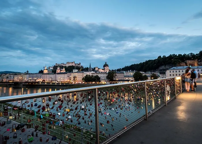 Hostel Sishaus - View At Mozarts *