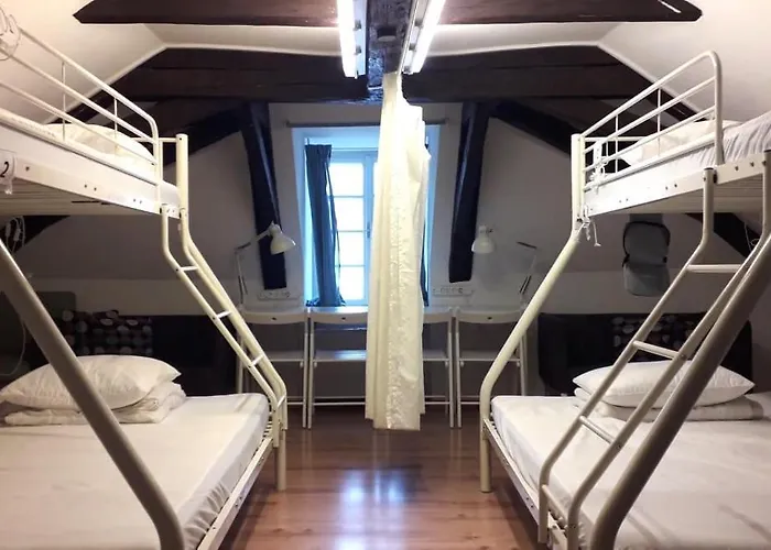 Sishaus - View At Mozarts Hostel *