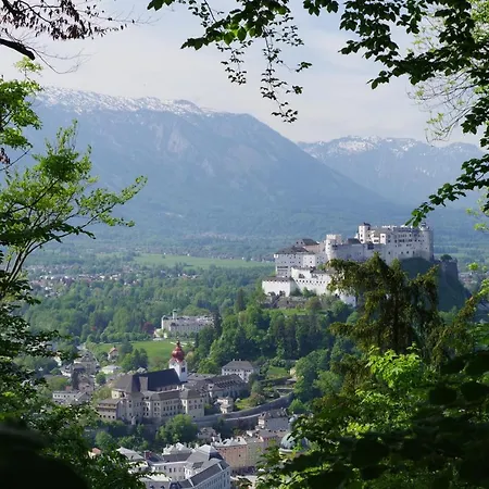 Sishaus - View At Mozarts بيت شباب *