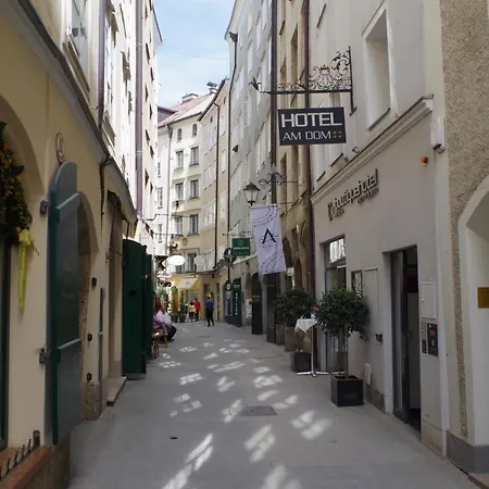 Sishaus - View At Mozarts Hostel