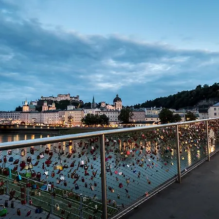 بيت شباب Sishaus - View At Mozarts *