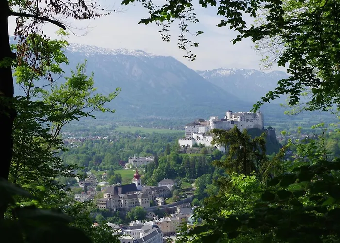 Sishaus - View At Mozarts Hostel *