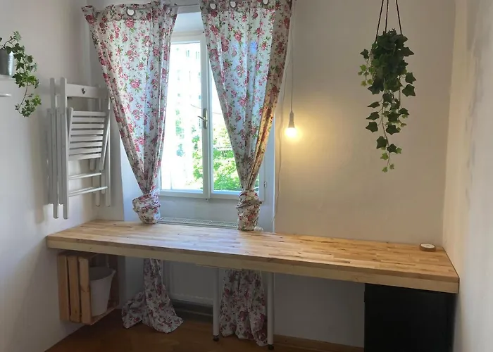 Sishaus - View At Mozarts Hostel Solnohrad